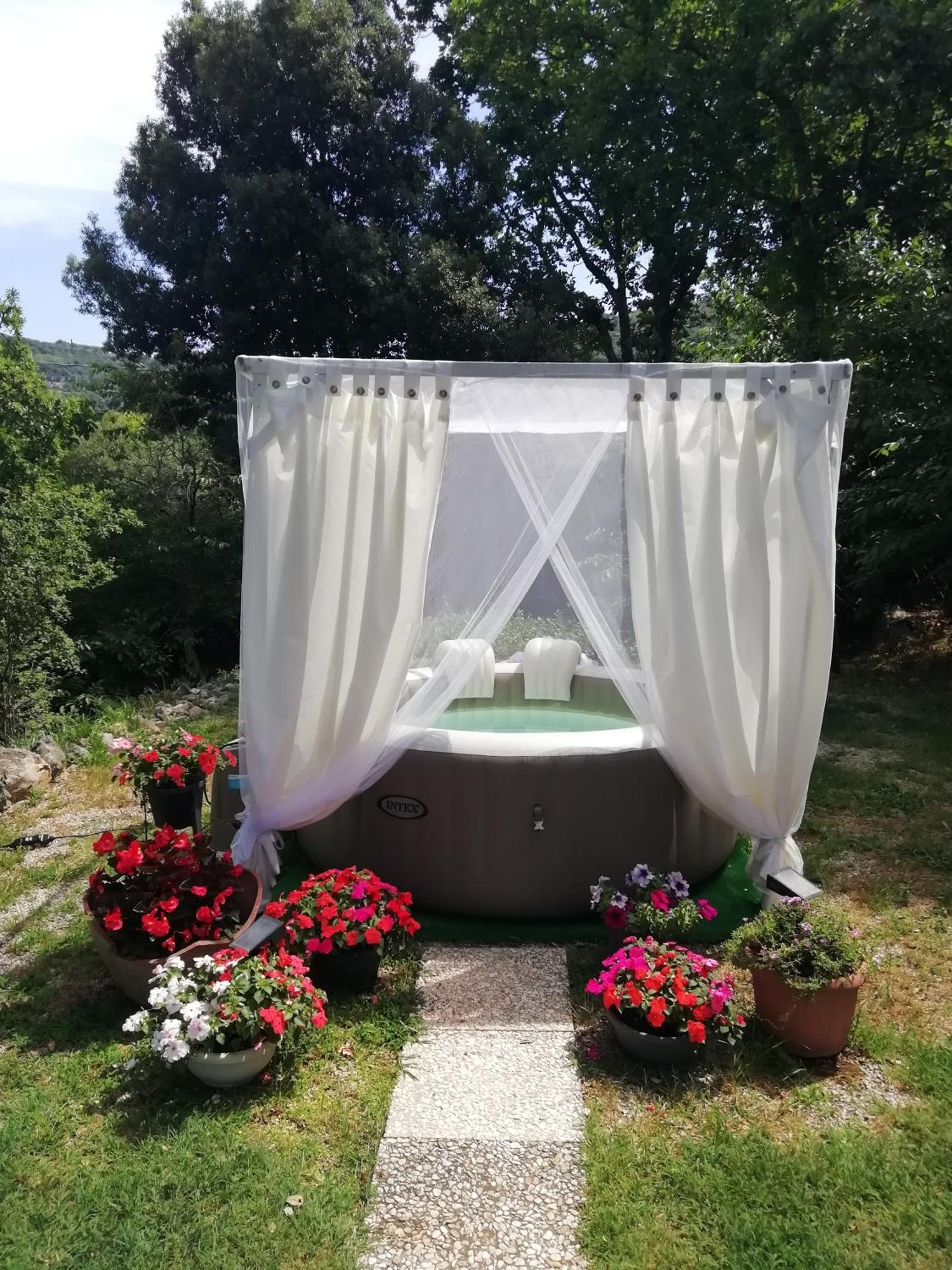 Il Cielo In Una Stanza Itri Bagian luar foto